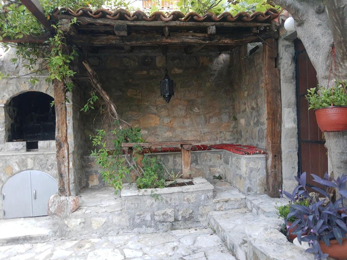 Sea-Side Old Stone Villa With A Private Garden Budva Exteriér fotografie