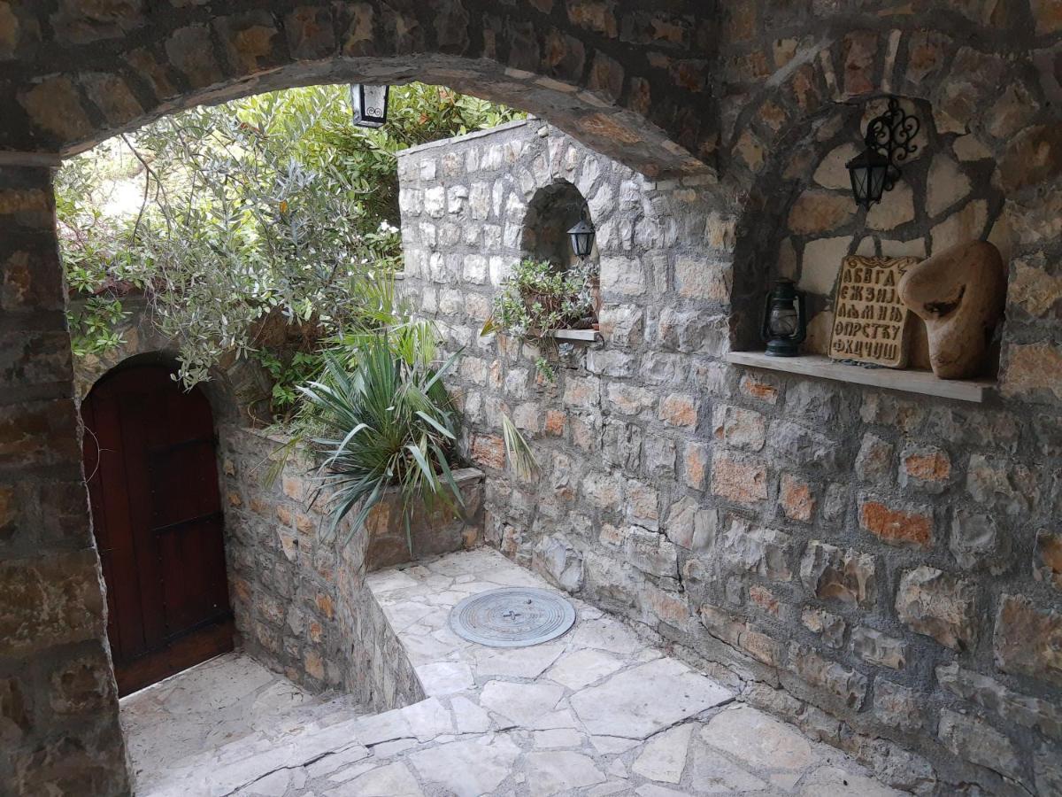 Sea-Side Old Stone Villa With A Private Garden Budva Exteriér fotografie