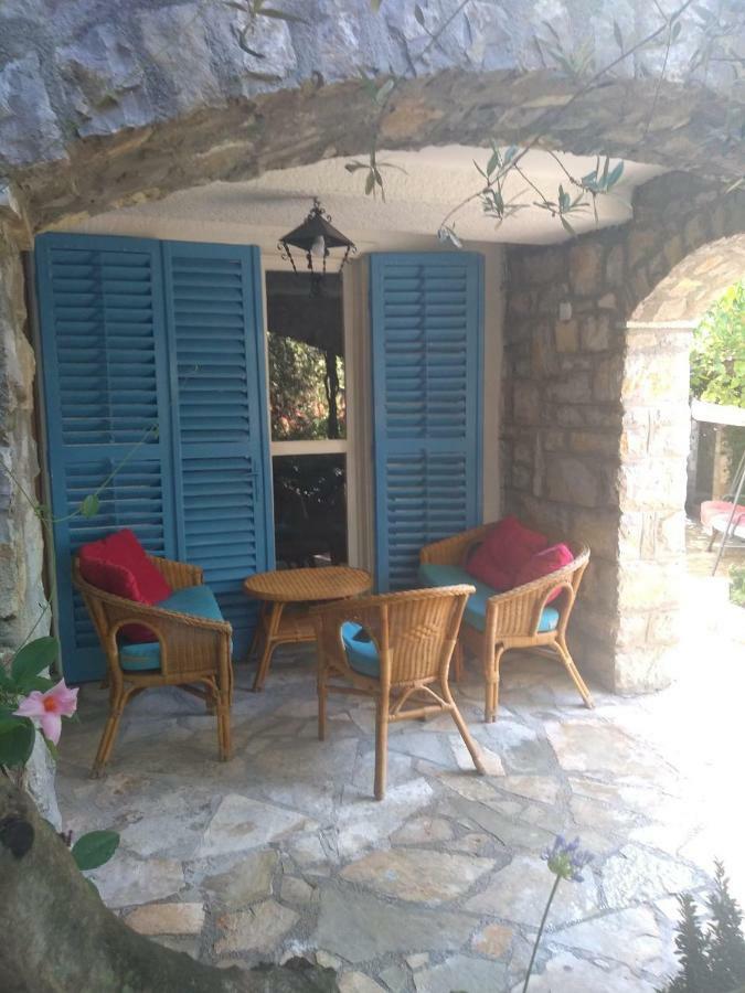 Sea-Side Old Stone Villa With A Private Garden Budva Exteriér fotografie