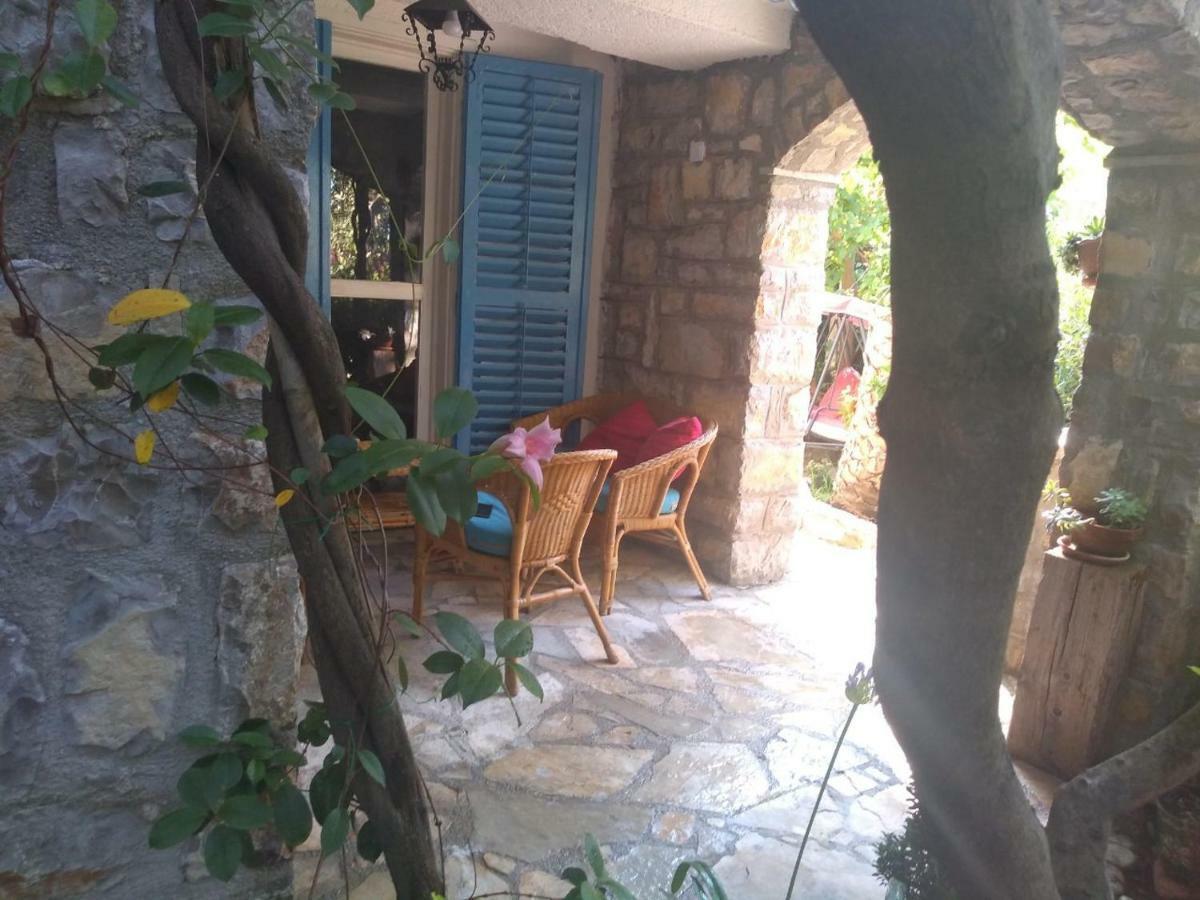 Sea-Side Old Stone Villa With A Private Garden Budva Exteriér fotografie
